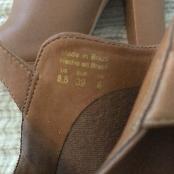 Also Heels - Picture 3 of 3